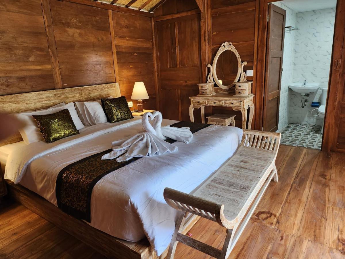 Starlake Villa & Glamping Kubupenlokan Exterior photo