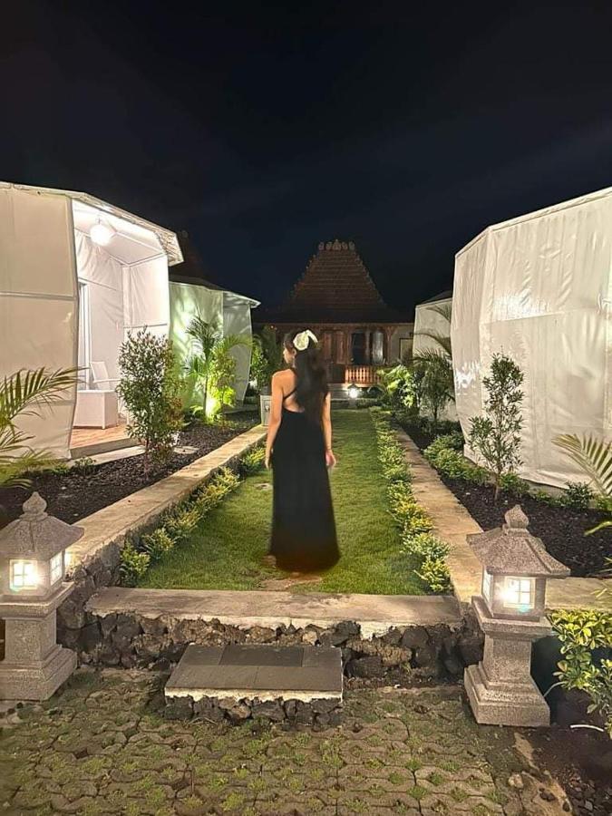 Starlake Villa & Glamping Kubupenlokan Exterior photo