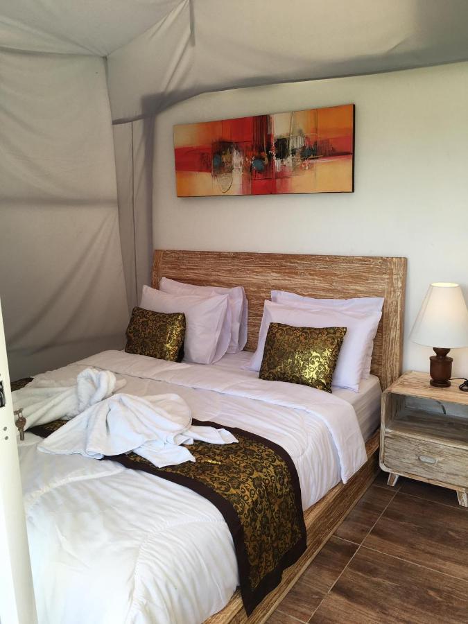 Starlake Villa & Glamping Kubupenlokan Exterior photo