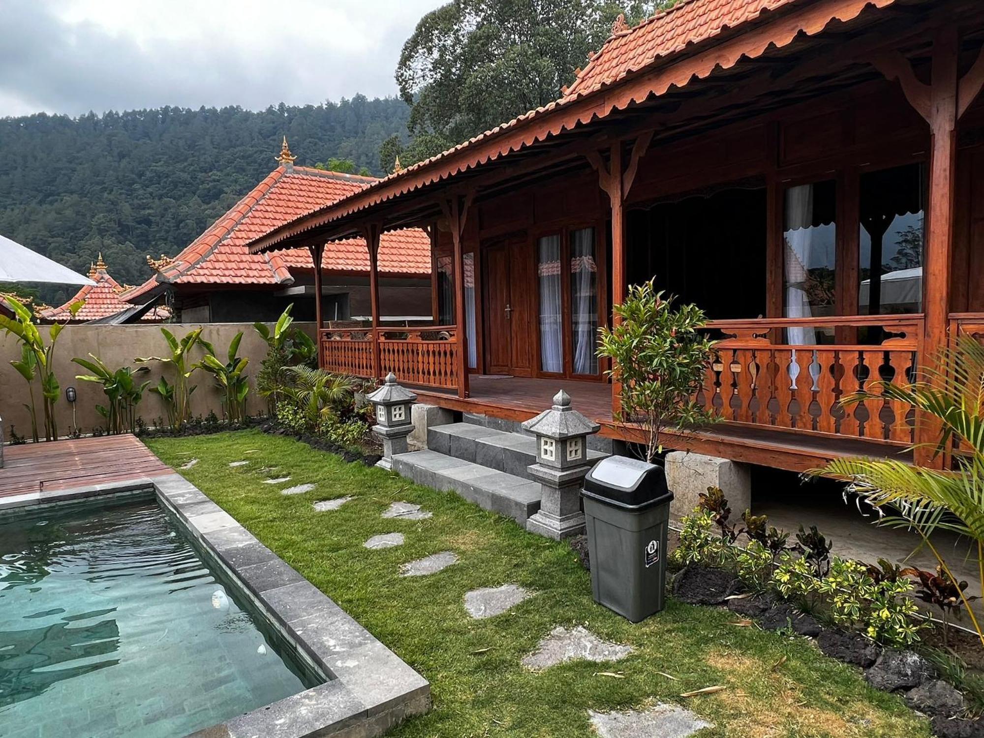 Starlake Villa & Glamping Kubupenlokan Exterior photo
